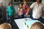 Leerlingen onder de indruk van bezoek aan ASTRON/UNAWE
